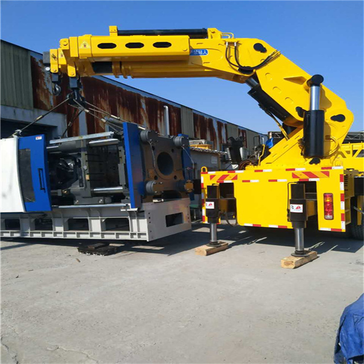 独山 大吨位折臂吊出租费用解析：一小时租赁多少钱